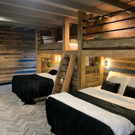 Sleepzzz Bed & Breakfast Heusden  ภายนอก รูปภาพ