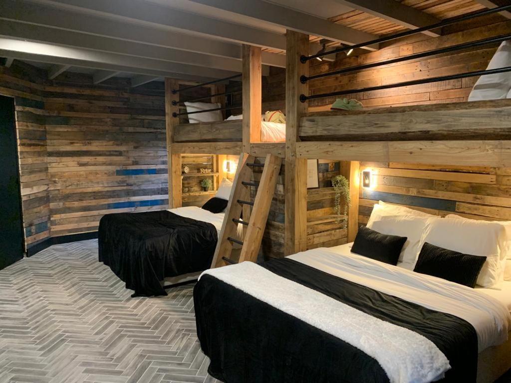 Sleepzzz Bed & Breakfast Heusden  ภายนอก รูปภาพ