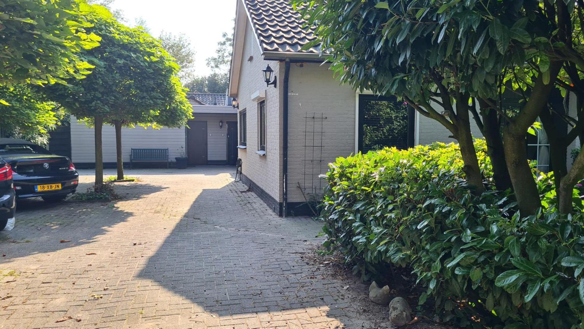 Sleepzzz Bed & Breakfast Heusden  ภายนอก รูปภาพ